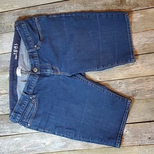 GAP maternity always skinny denim shorts size 29/8 adjustable back waist W-453
